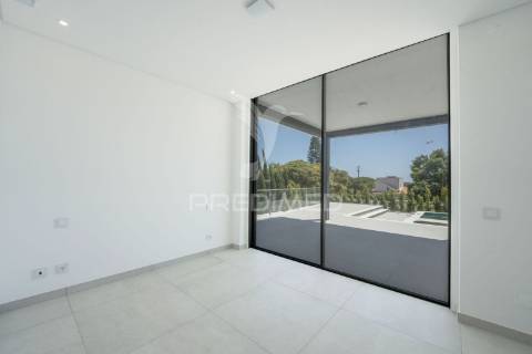 Algarve - moradia contemporânea perto da praia