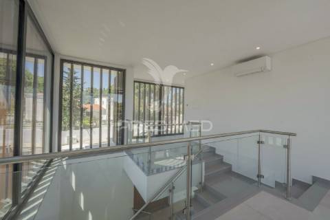 Algarve - moradia contemporânea perto da praia