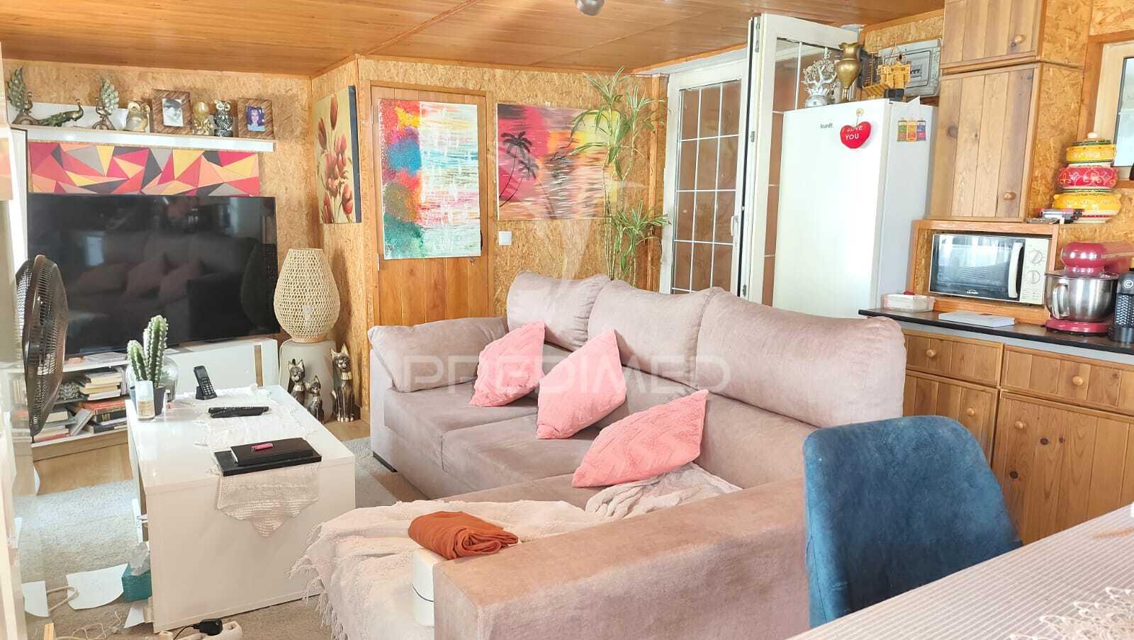 Residencial t3 mobilada com alpendre ,quinta do anjo.