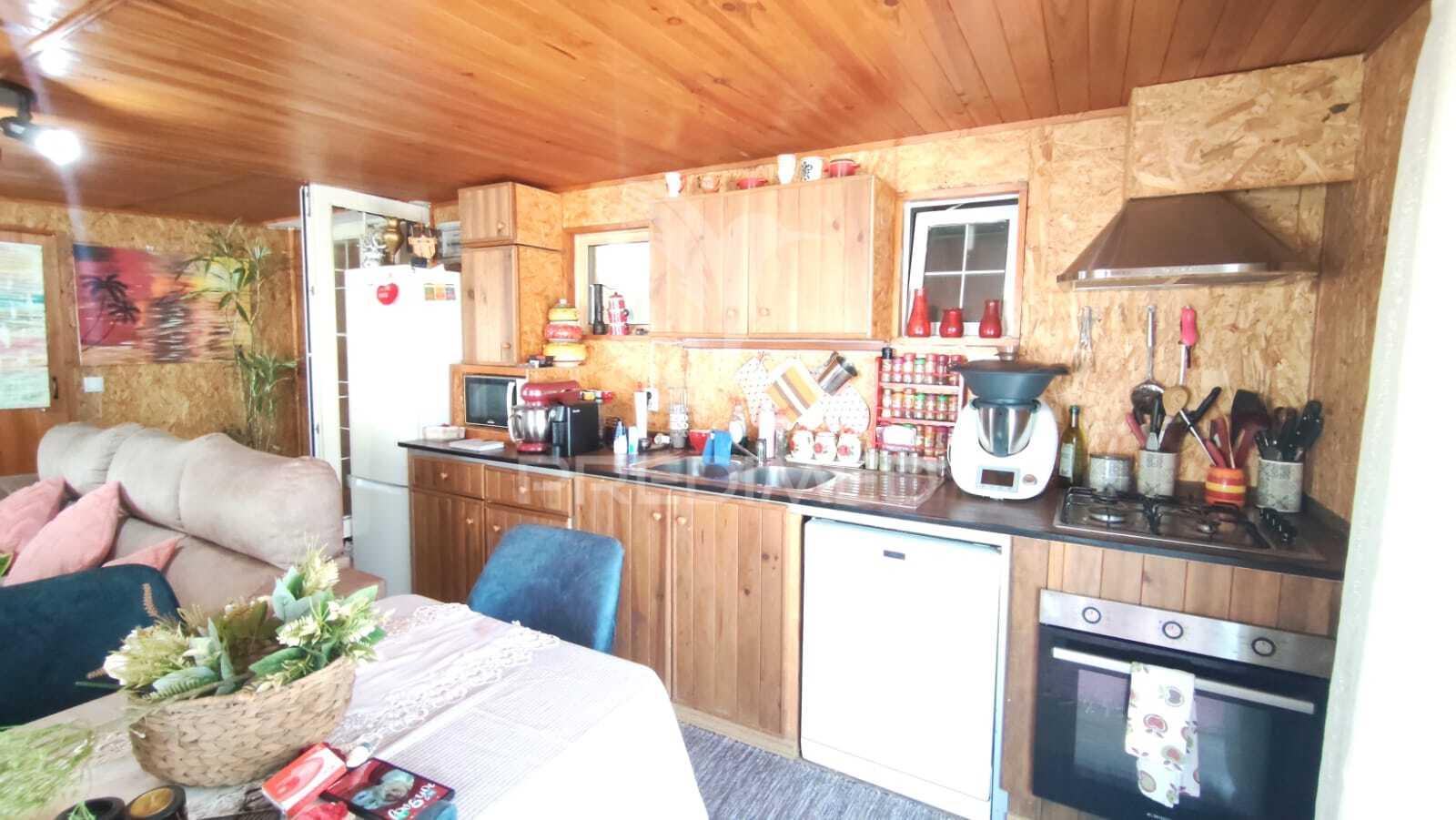 Residencial t3 mobilada com alpendre ,quinta do anjo.