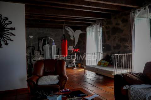 Moradia t3 para venda em santo amaro, concelho das velas