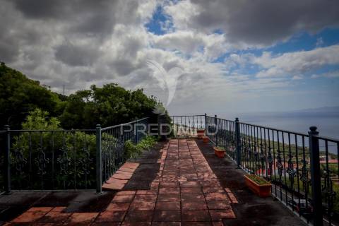 Moradia t3 para venda em santo amaro, concelho das velas