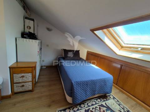 Moradia t4 em porto covo