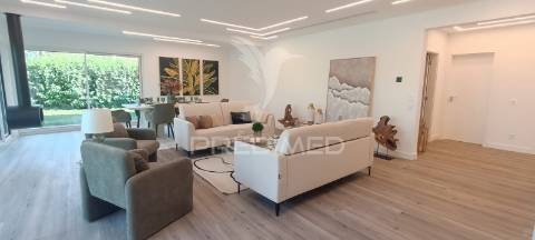 Moradia térrea v4 de luxo – herdade da aroeira