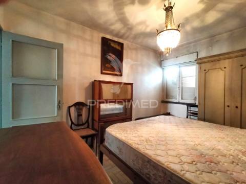 Apartamento duplex invertido t4 | lisboa | alvalade