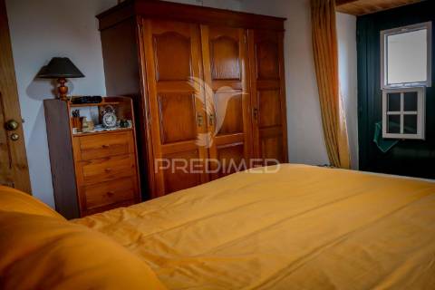 Refúgio natural com potencial de investimento – fajã dos vimes, ilha de são jorge