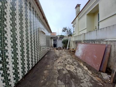 Moradia t3 algeirão- mem martins