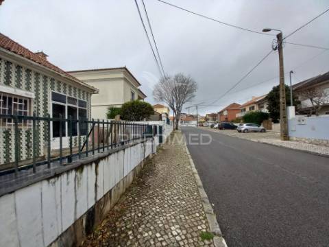 Moradia t3 algeirão- mem martins