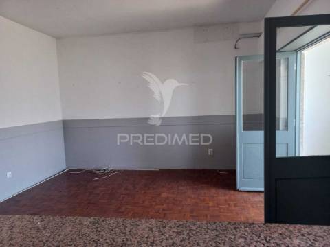 T2 no centro do montijo - oportunidade imperdível