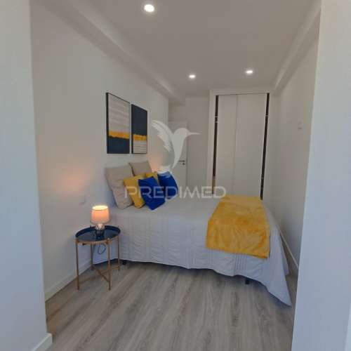 Apartamento t3 totalmente remodelado – estrada de benfica