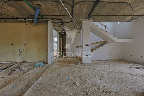 Condomínio das amálias  - moradia independente t5 com piscina privada