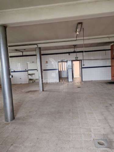 Armazém para arrendamento