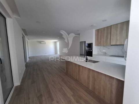 Moradia unifamiliar t4