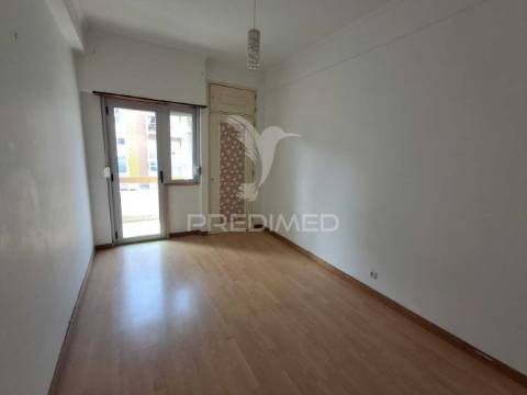 Apartamento t2 em oeiras