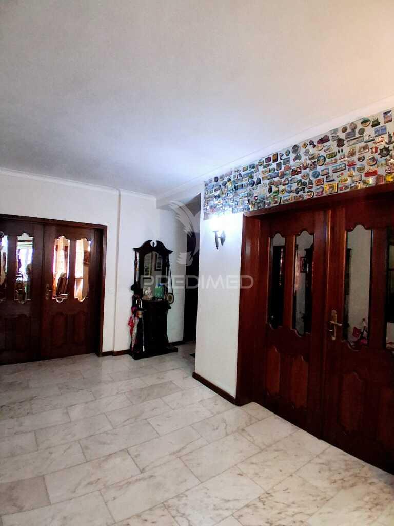Casa t4 pronta a entrar | são pedro | angra do heroísmo
