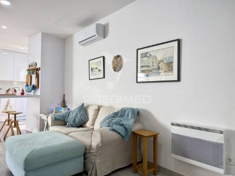 Moradia v3 totalmente reconstruida e piscina