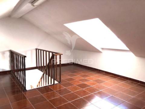 Escritório para arrendamento / loures