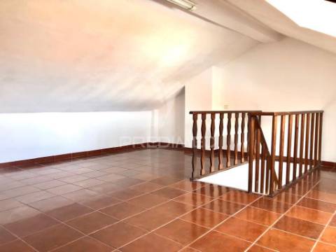 Escritório para arrendamento / loures