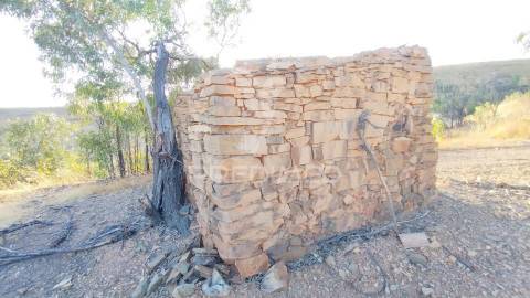 Terreno misto para construção de turismo rural tavira