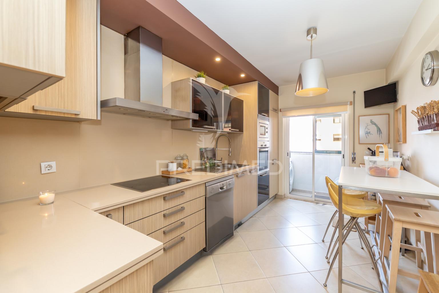 Apartamento t2 semi-novo . fidalguinhos- barreiro