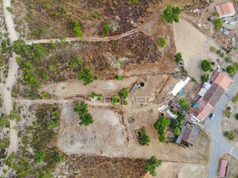 Moradia v3 para recuperar, areia – belver.