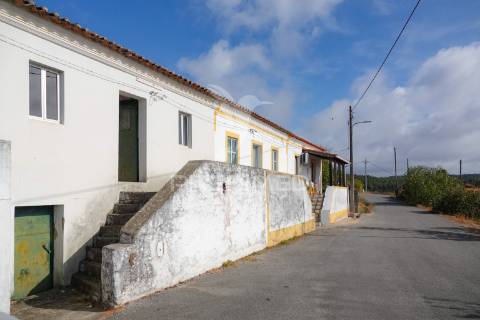 Moradia v3 para recuperar, areia – belver.