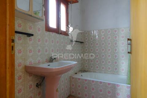 Moradia v3 para recuperar, areia – belver.