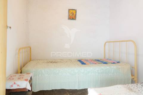 Moradia v3 para recuperar, areia – belver.