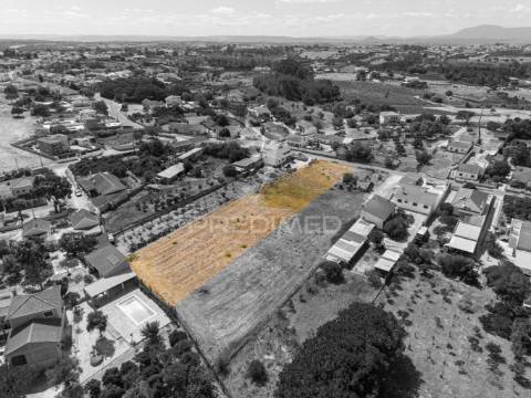 Terreno com 2.155m2 para construção de moradia térrea c/200m2 de implantação