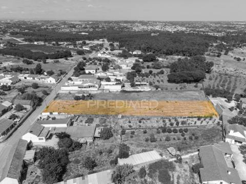 Terreno com 2.155m2 para construção de moradia térrea c/200m2 de implantação