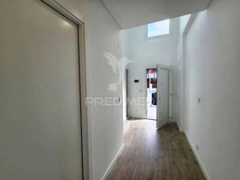 Moradia isolada t3, c/piscina e garagem, em azeitão