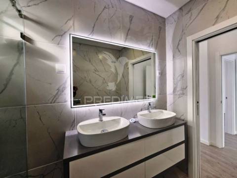 Moradia isolada t3, c/piscina e garagem, em azeitão