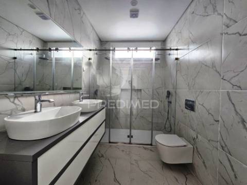 Moradia isolada t3, c/piscina e garagem, em azeitão