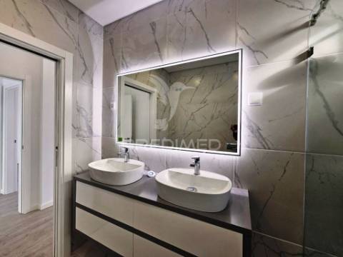 Moradia isolada t3, c/piscina e garagem, em azeitão