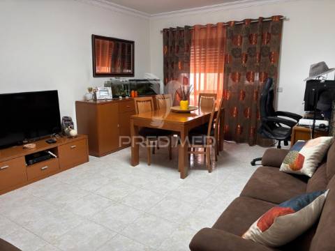Apartamento t3 no feijó.