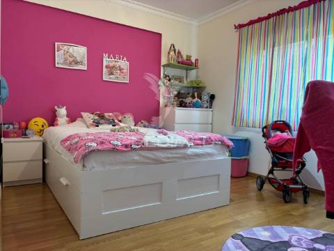 Apartamento t3 no feijó.