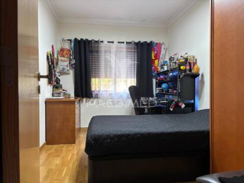 Apartamento t3 no feijó.