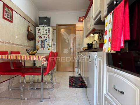 Apartamento t3 no feijó.