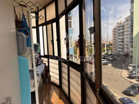 Apartamento t3 no feijó.