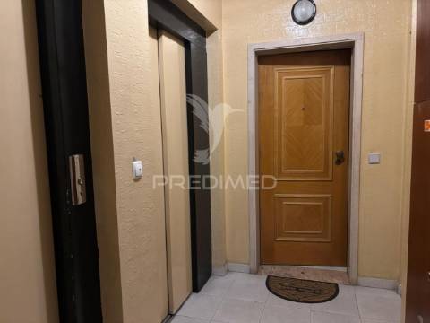 Apartamento t3 no feijó.