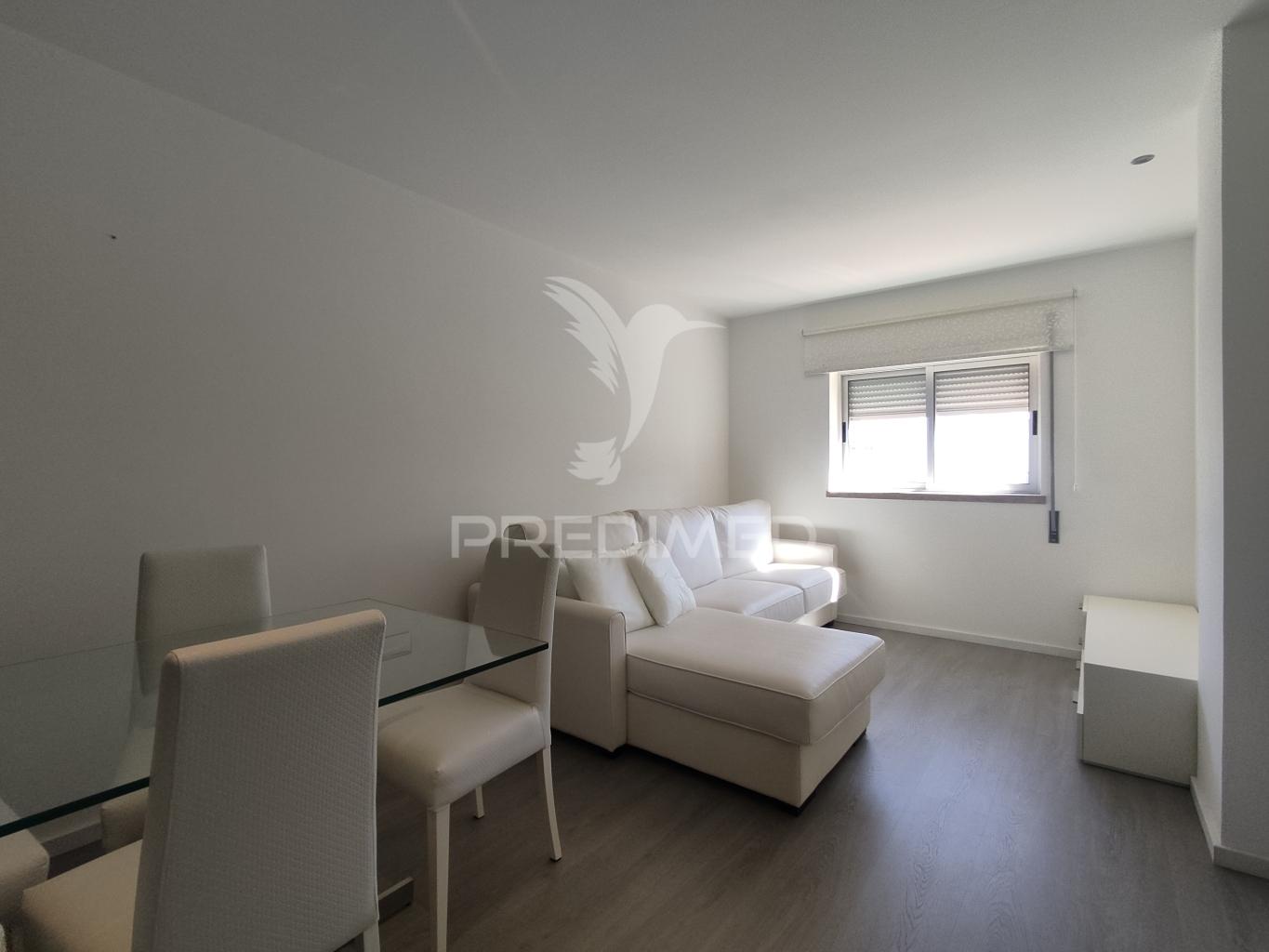 Apartamento t1 para arrendamento em fátima
