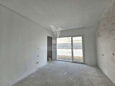 Moradia isolada t4, c/piscina e box, em oleiros - azeitão