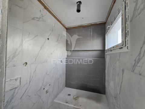 Moradia isolada t4, c/piscina e box, em oleiros - azeitão