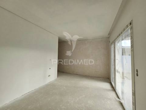 Moradia isolada t4, c/piscina e box, em oleiros - azeitão