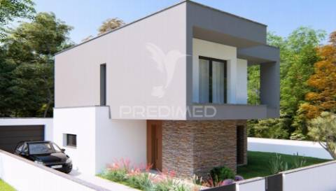 Moradia isolada na aroeira