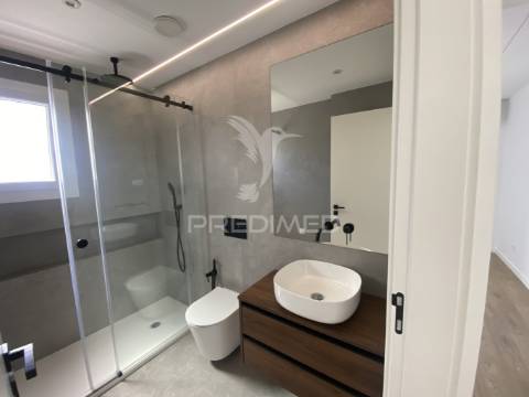 Moradia isolada na aroeira