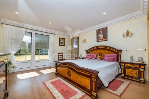 Moradia individual t5 com elevador e terreno – merelim s. paio, braga