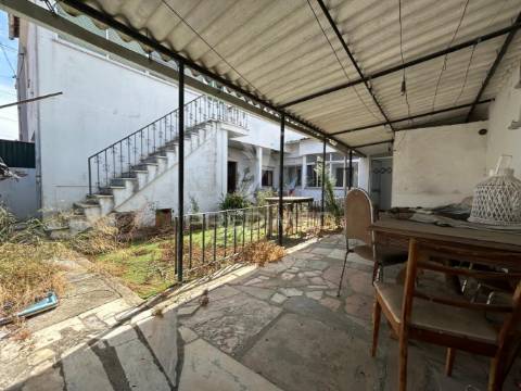 Oportunidade de investimento - moradia com 5 quartos em matos cheirinhos