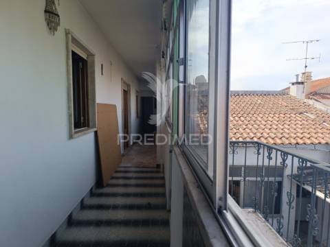 Oportunidade de investimento - moradia com 5 quartos em matos cheirinhos