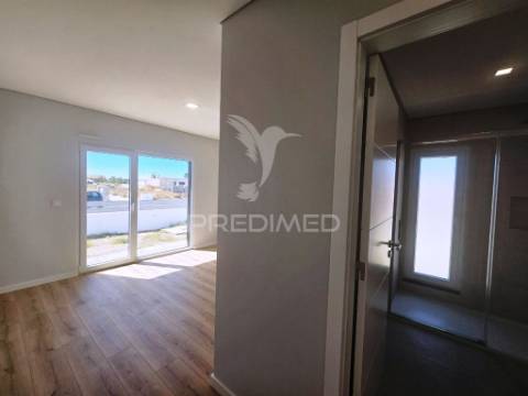 Moradia isolada t3 c/piscina e garagem, vale choupo-azeitão